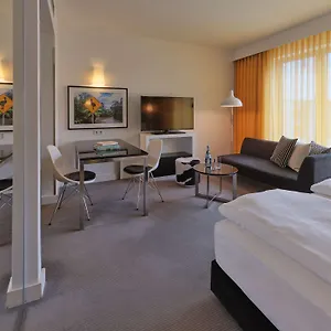 Apartahotel Adina Hackescher Markt, Berlín